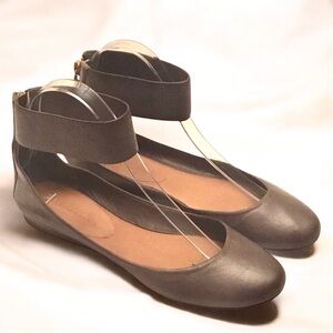 Anthropologie Leifdottir Ankle Cuff Leather Flats Dark Taupe Back Zip EU 36/6